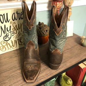 Ariat cowgirl boots